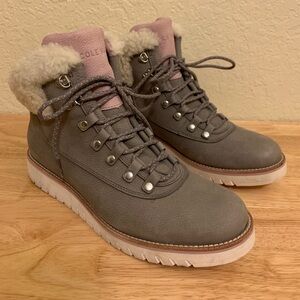 COLE HAAN - ZeroGrand Explore - Women’s 9.5 US - waterproof hiker